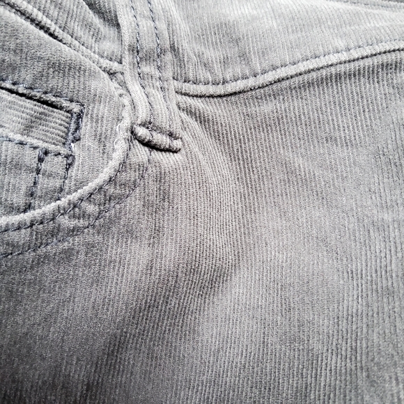 The Sweetheart Corduroy Jeans by Old Navy - Picture 4 of 6